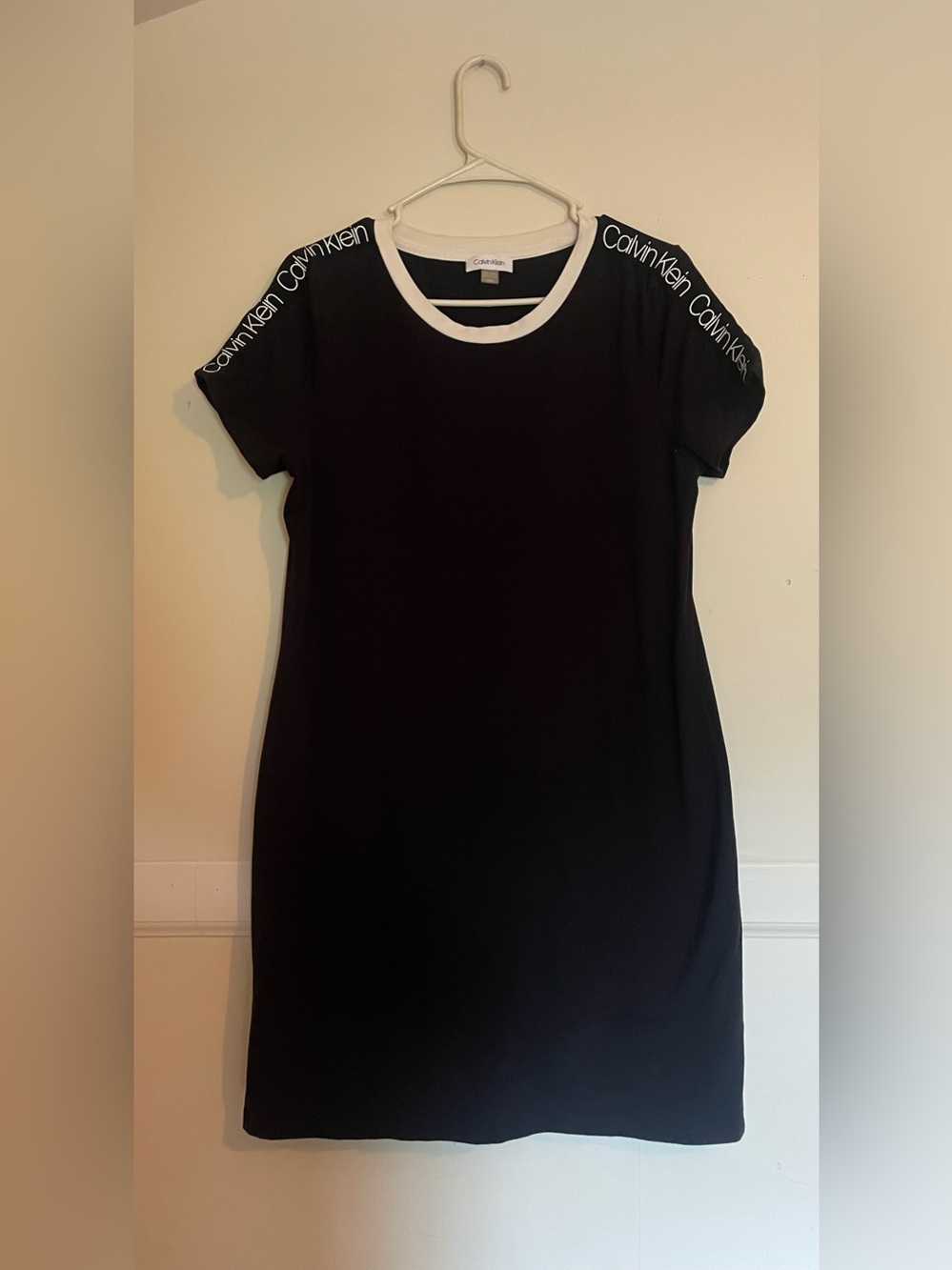 Calvin Klein T-Shirt Dress